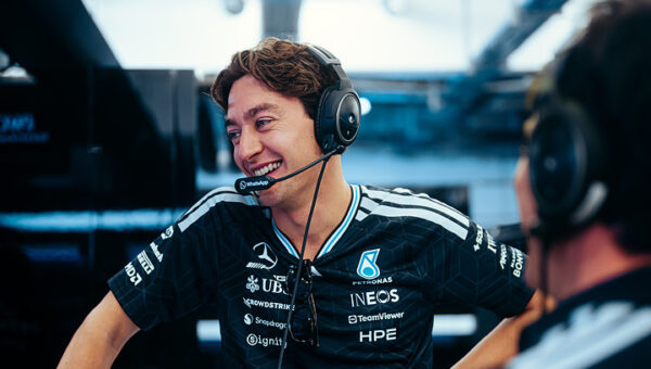 Sebastian Vettel voorspelt nieuwe F1-kampioen: ‘Russell wint titel met Mercedes’