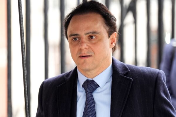 Eerste overwinning voor Felipe Massa: Formule 1 moet 290.000 euro betalen