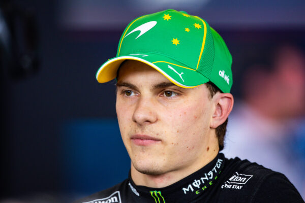 Piastri zoekt nog naar oorzaak dramatische crash thuisrace: ‘Echt teleurstellend’