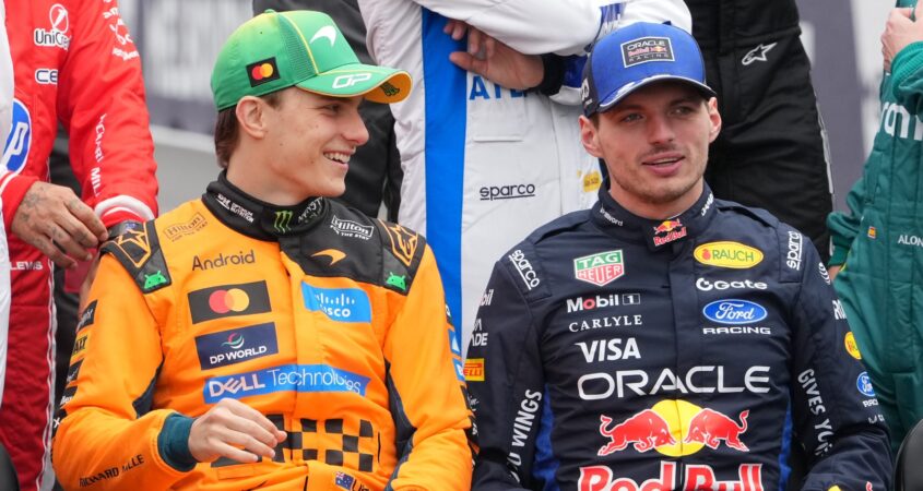 Oscar Piastri en Max Verstappen