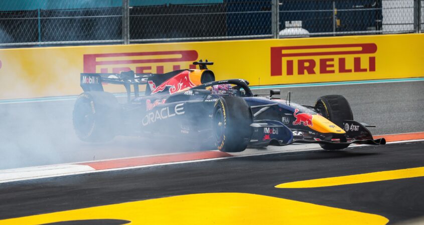Sainz Verstappen