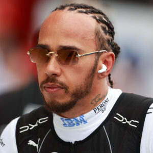 Hamilton Colapinto middelvinger