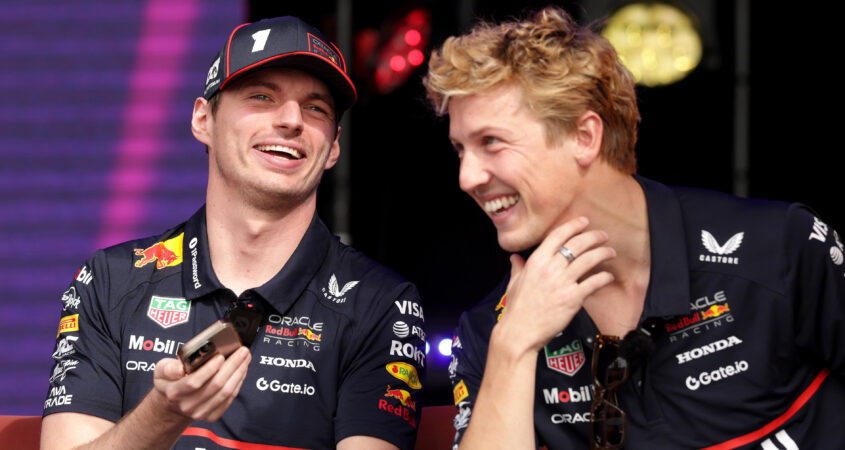 Liam Lawson Max Verstappen