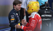 Max Verstappen feliciteert Lewis Hamilton na de Grand Prix in Barcelona