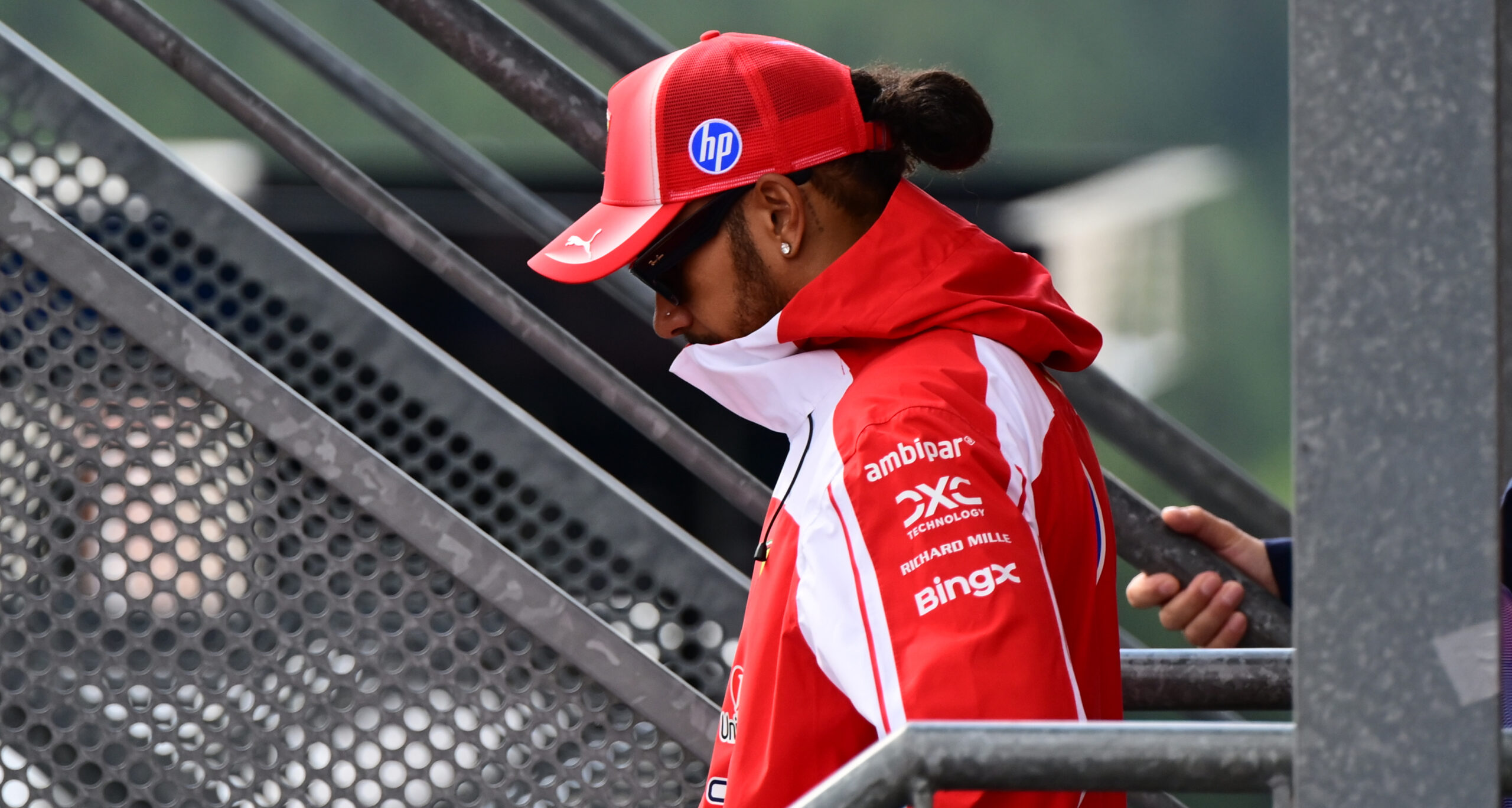 Lewis Hamilton pitstraat