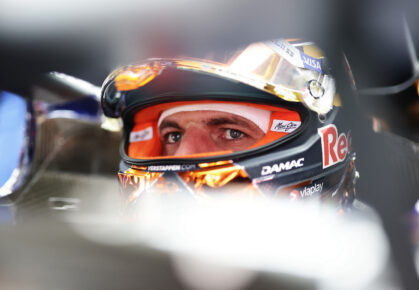 Max Verstappen blauwe vlaggen