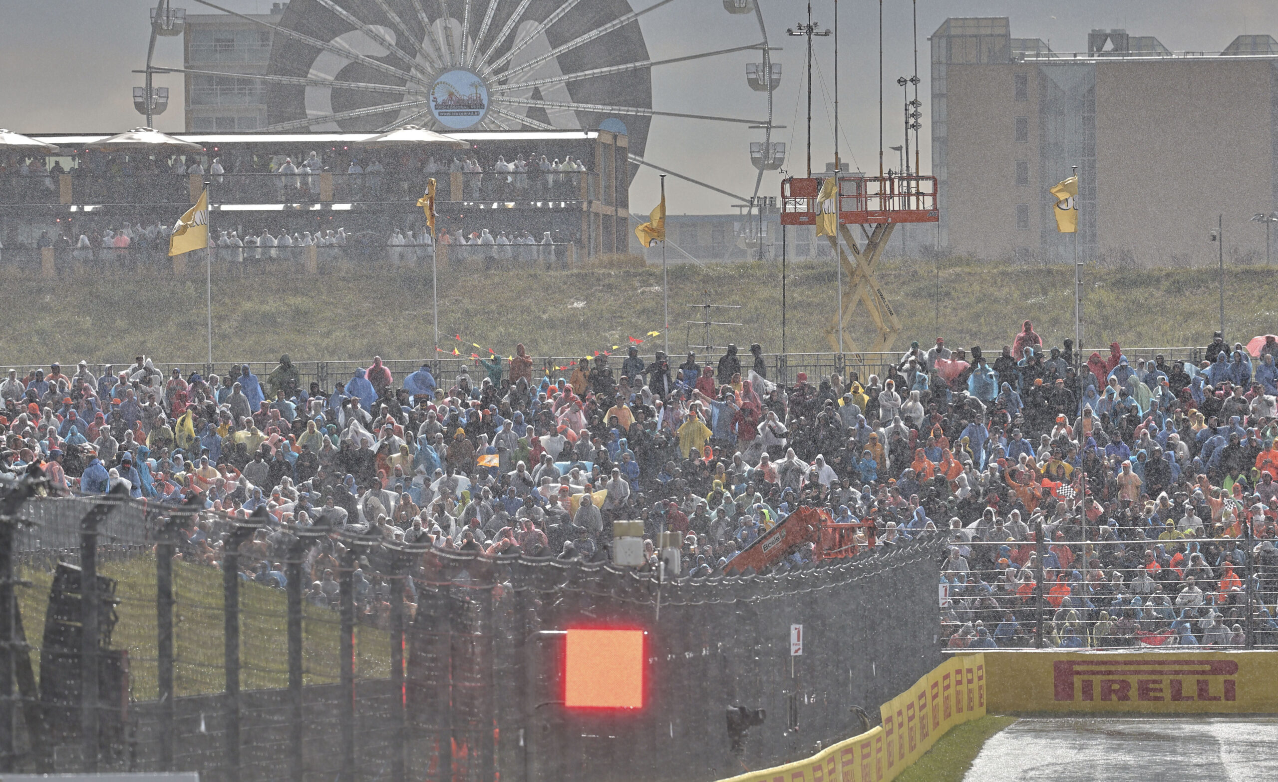 Weerbericht Dutch GP: Zandvoort maakt zich op voor regenachtig slotakkoord
