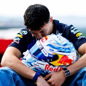 Isack Hadjar helm Dutch GP