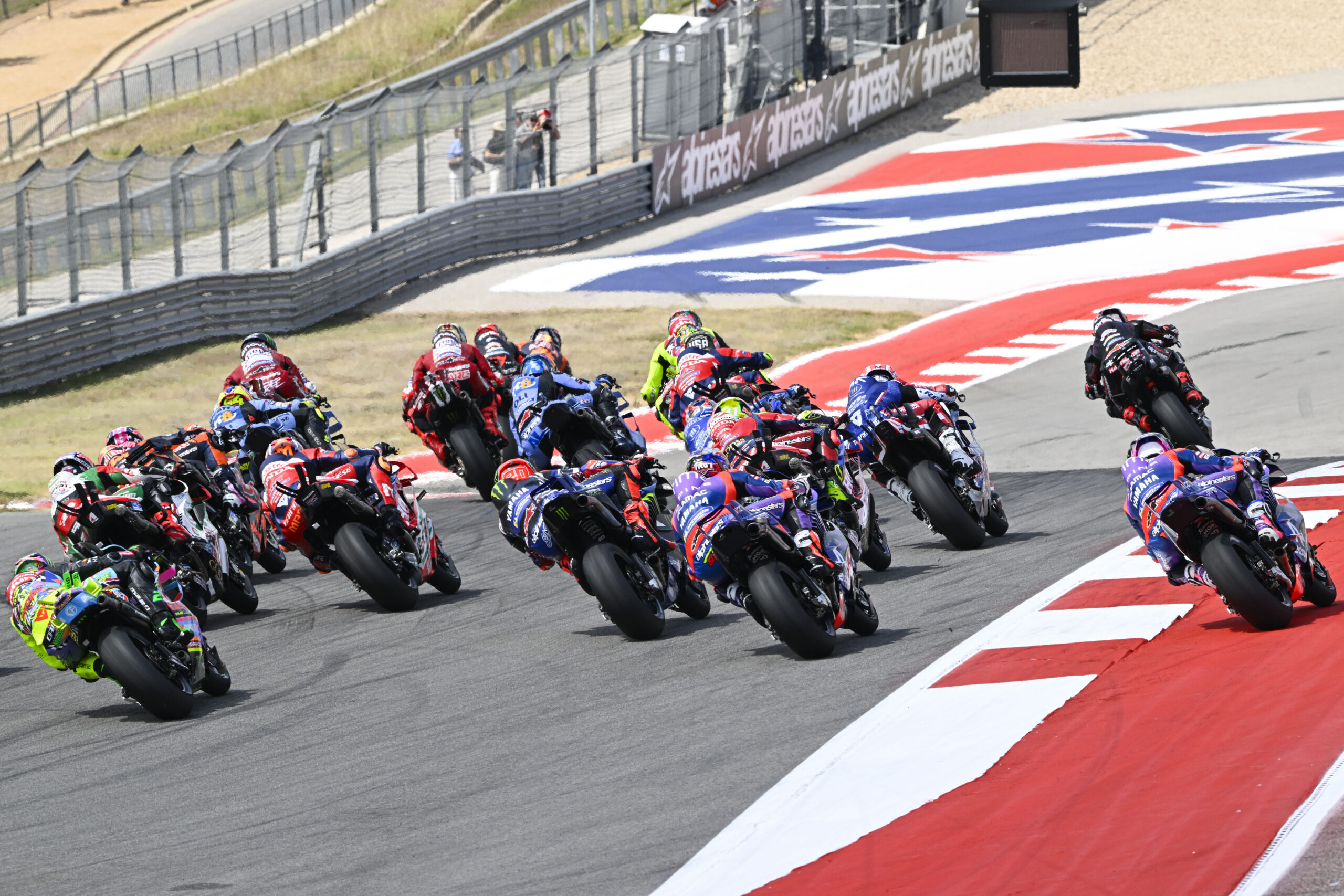 MotoGP-rijders maken demonstratierit voorafgaand aan GP Verenigde Staten